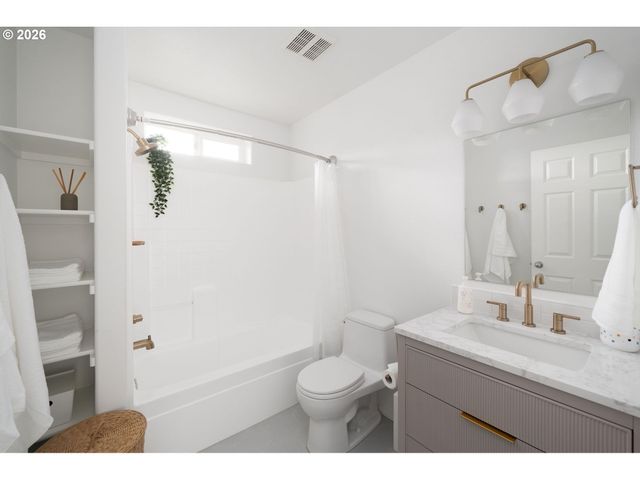 10253 Nw WILSHIRE Ln, Portland, OR 97229