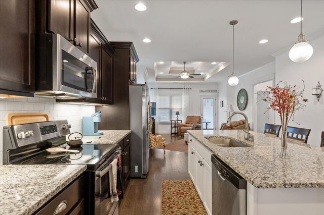8242 Roy Lane, Ooltewah, TN 37363