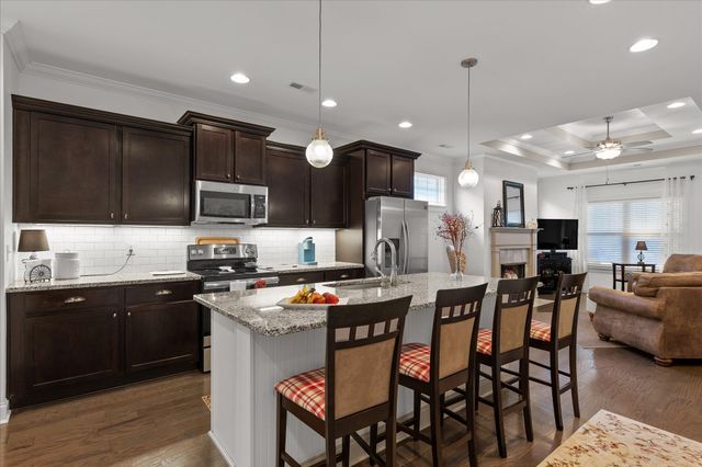 8242 Roy Lane, Ooltewah, TN 37363