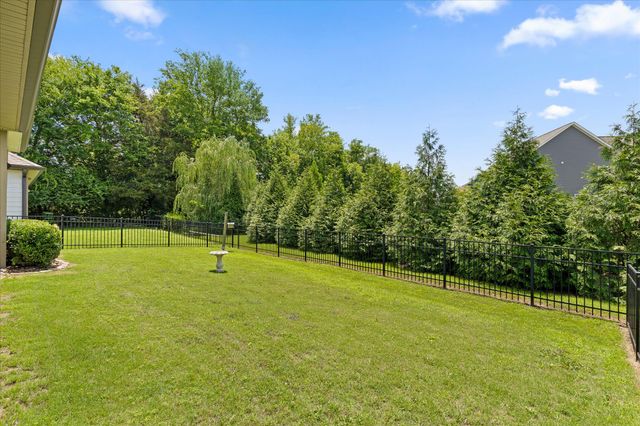 8242 Roy Lane, Ooltewah, TN 37363