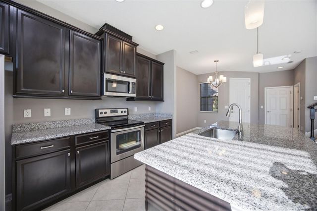 4905 WANDERING WAY, Wesley Chapel, FL 33544
