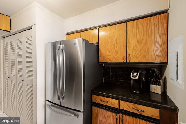 2186 HARBOUR DR, Palmyra, NJ 08065