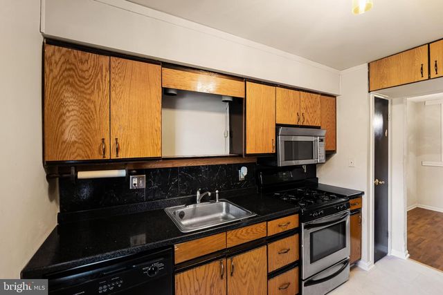 2186 HARBOUR DR, Palmyra, NJ 08065
