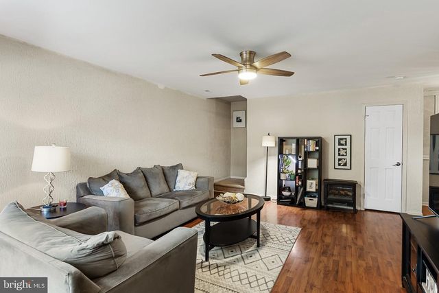 2186 HARBOUR DR, Palmyra, NJ 08065