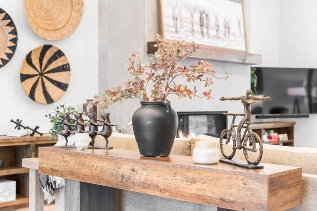 56282 Elk Run Drive 404, Bend, OR 97707