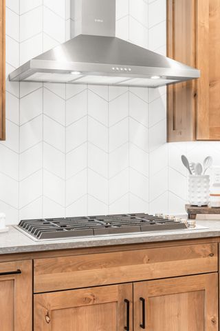 56282 Elk Run Drive 404, Bend, OR 97707