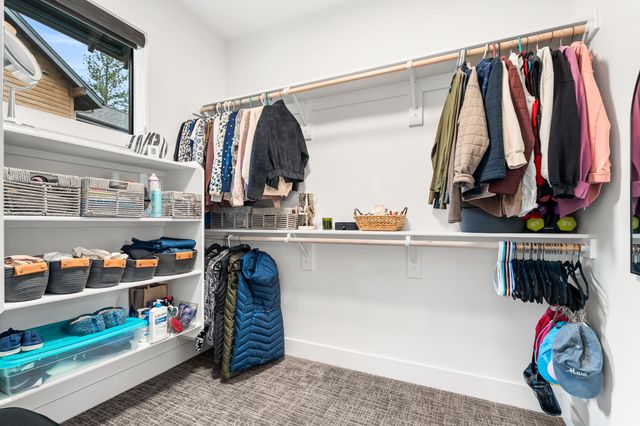 56282 Elk Run Drive 404, Bend, OR 97707