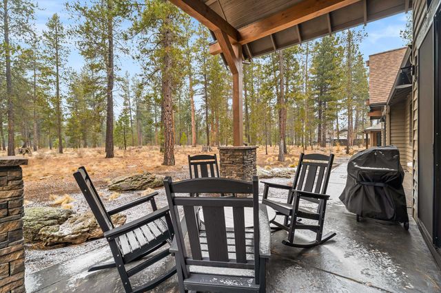 56282 Elk Run Drive 404, Bend, OR 97707