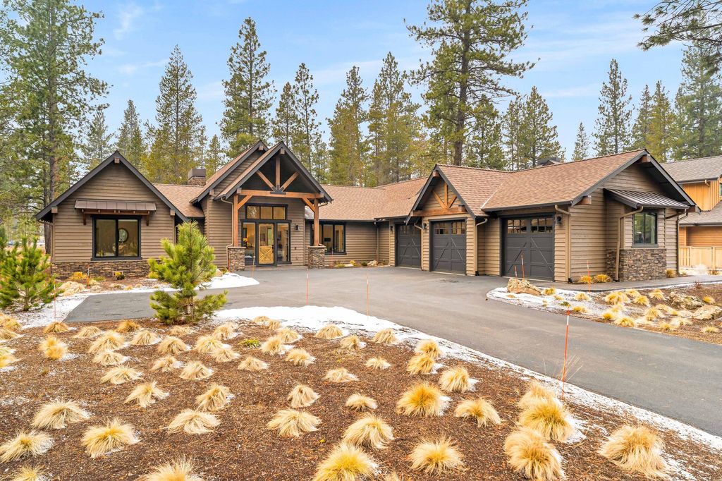 56282 Elk Run Drive 404, Bend, OR 97707