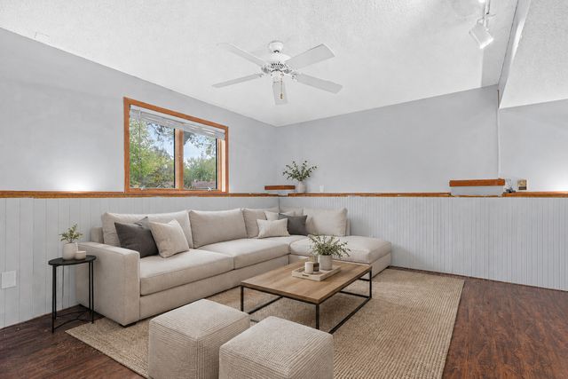 142 Canterbury Road, Circle Pines, MN 55014