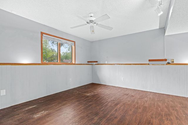 142 Canterbury Road, Circle Pines, MN 55014
