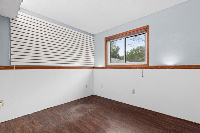 142 Canterbury Road, Circle Pines, MN 55014