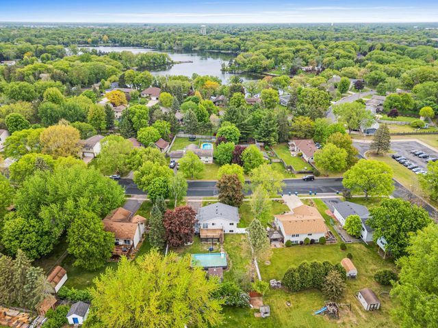 142 Canterbury Road, Circle Pines, MN 55014