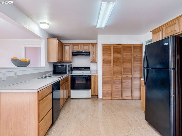 10010 Nw 15TH Ave, Vancouver, WA 98685