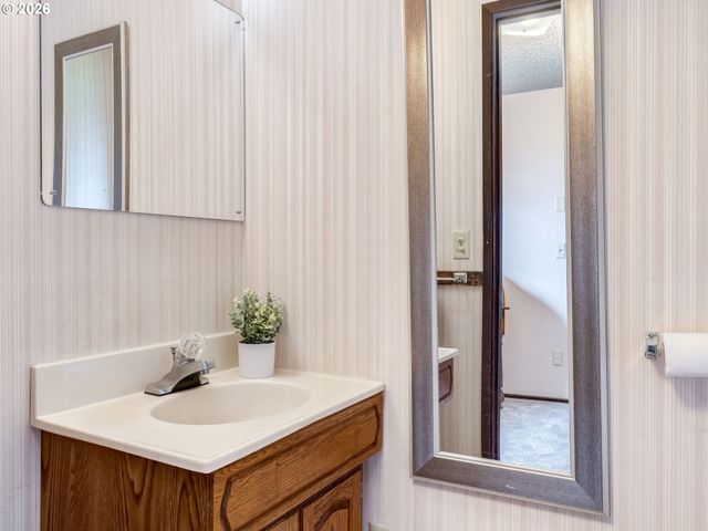 10010 Nw 15TH Ave, Vancouver, WA 98685