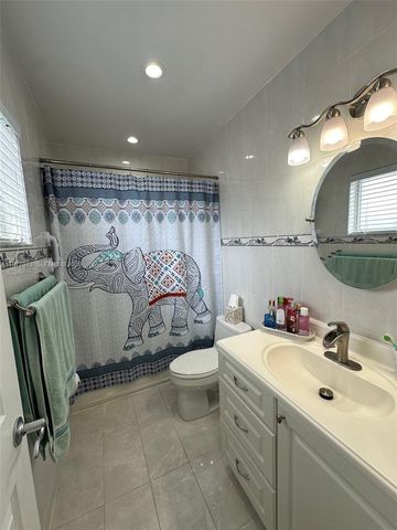 2385 W 69th Street 2385-A, Hialeah, FL 33016