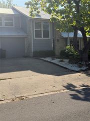 8207 Beaver Brook LN, Austin, TX 78748