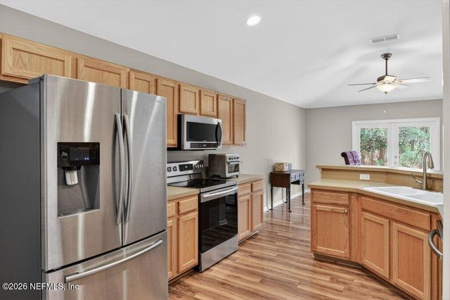 96072 STONEY GLEN Court, Yulee, FL 32097