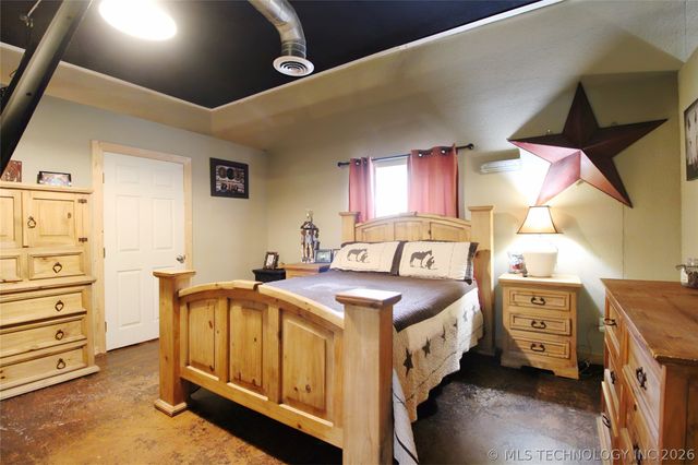 8786 Coconut Lane, Henryetta, OK 74437