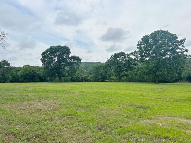 8786 Coconut Lane, Henryetta, OK 74437