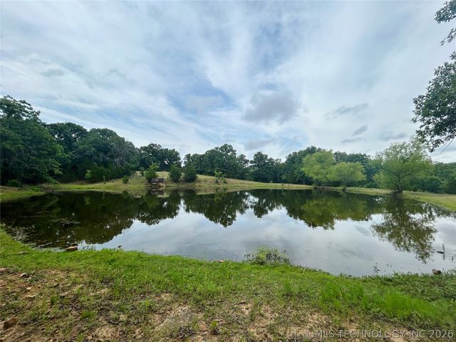 8786 Coconut Lane, Henryetta, OK 74437