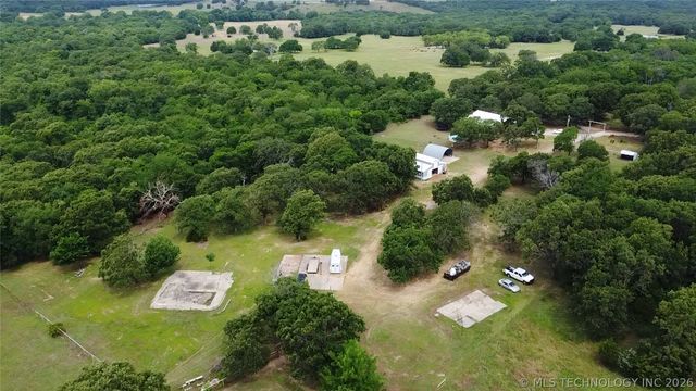 8786 Coconut Lane, Henryetta, OK 74437