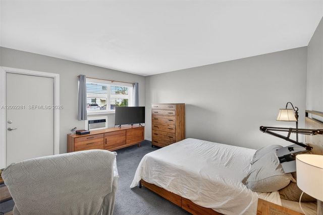 419 S Crescent Dr 4, Hollywood, FL 33021