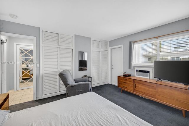 419 S Crescent Dr 4, Hollywood, FL 33021