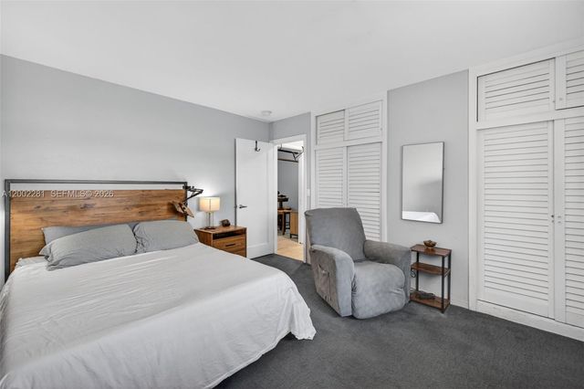 419 S Crescent Dr 4, Hollywood, FL 33021