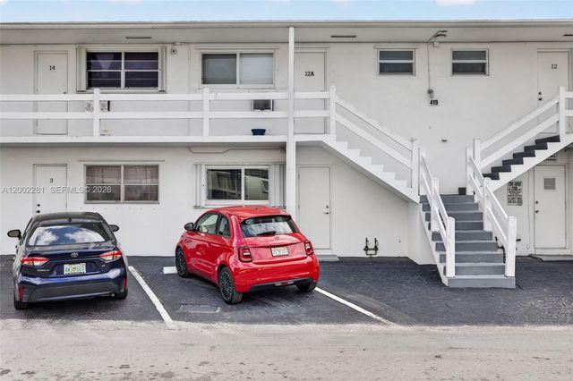 419 S Crescent Dr 4, Hollywood, FL 33021