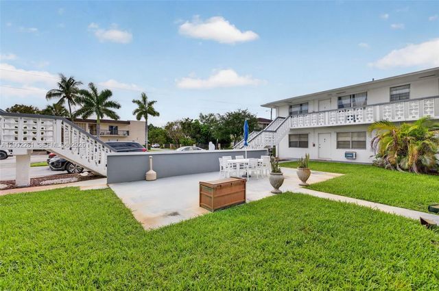 419 S Crescent Dr 4, Hollywood, FL 33021