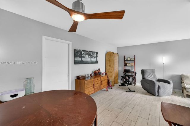 419 S Crescent Dr 4, Hollywood, FL 33021