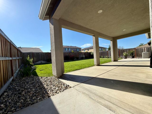 1626 Stepney Way, Plumas Lake, CA 95961