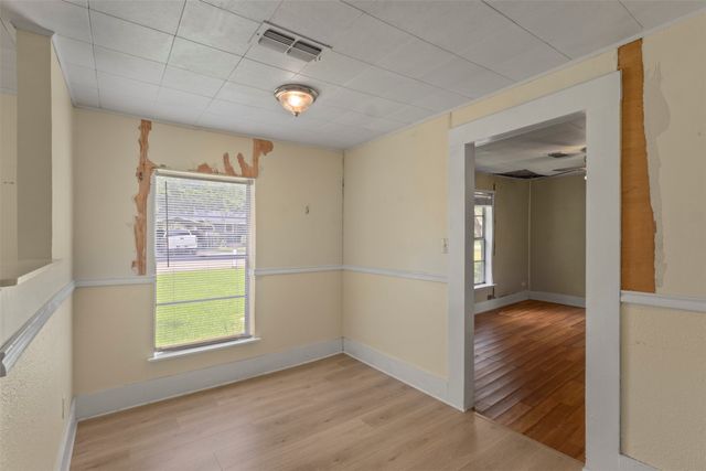 829 W 9th Street, Bonham, TX 75418