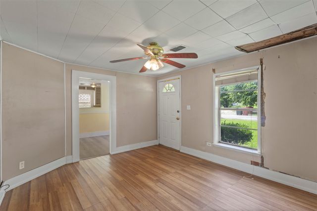 829 W 9th Street, Bonham, TX 75418