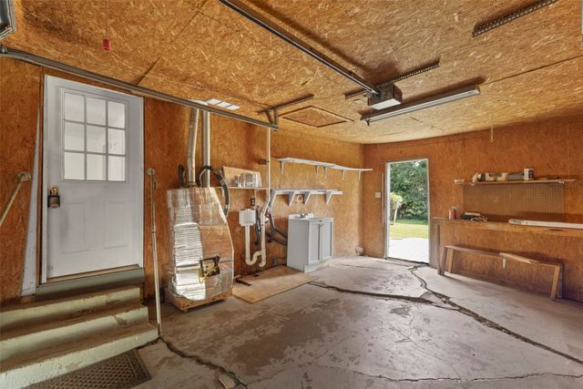 829 W 9th Street, Bonham, TX 75418