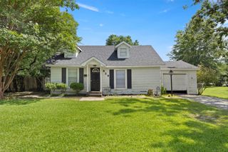 829 W 9th Street, Bonham, TX 75418
