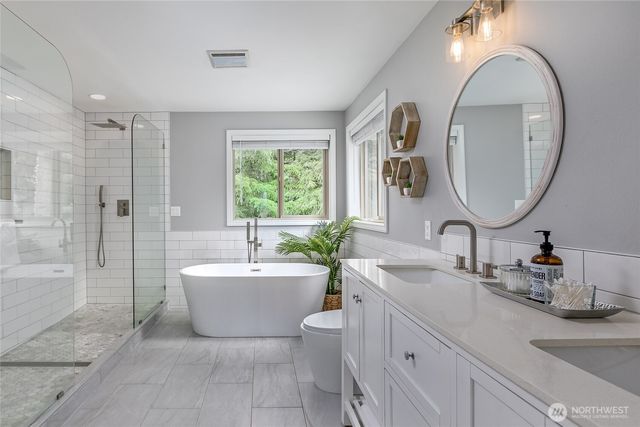 21809 NE 175th Street, Woodinville, WA 98077