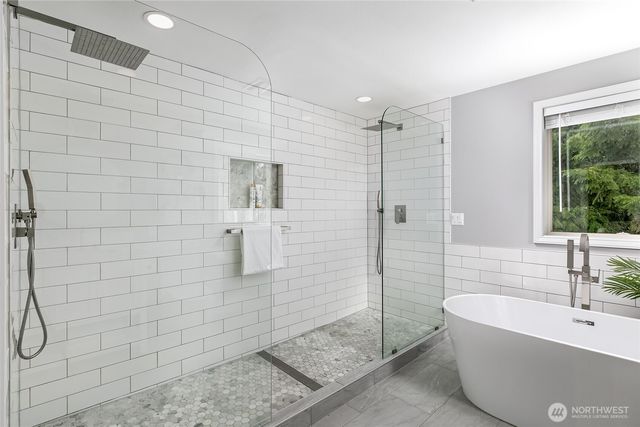 21809 NE 175th Street, Woodinville, WA 98077