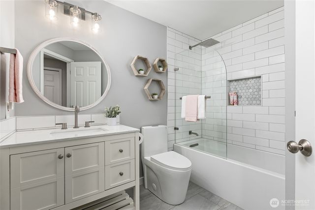 21809 NE 175th Street, Woodinville, WA 98077