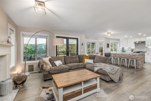 21809 NE 175th Street, Woodinville, WA 98077