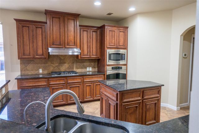 2604 Brightlake Way Lane, Pearland, TX 77584