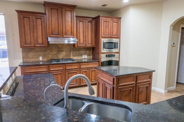 2604 Brightlake Way Lane, Pearland, TX 77584