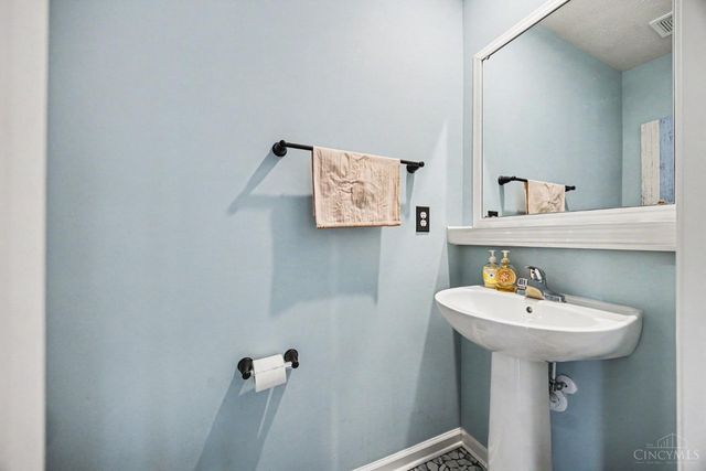131 Union Station Way, New Richmond, OH 45157