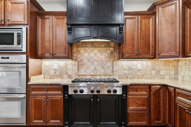 8441 POPLAR PIKE, Germantown, TN 38138