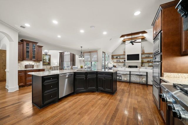 8441 POPLAR PIKE, Germantown, TN 38138
