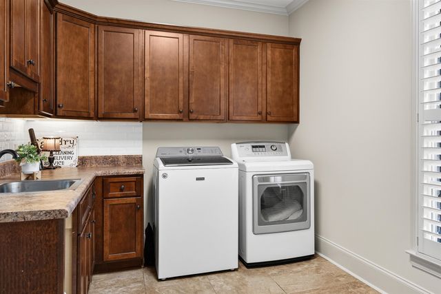 8441 POPLAR PIKE, Germantown, TN 38138
