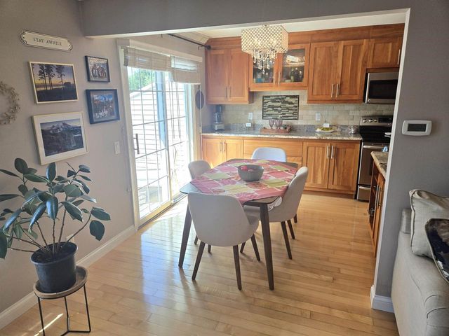 7360 Old Sauk Road, Madison, WI 53717