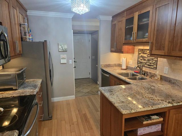 7360 Old Sauk Road, Madison, WI 53717