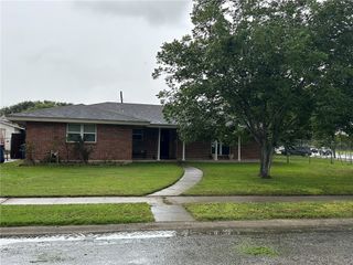 133 Fulton Pl, Portland, TX 78374